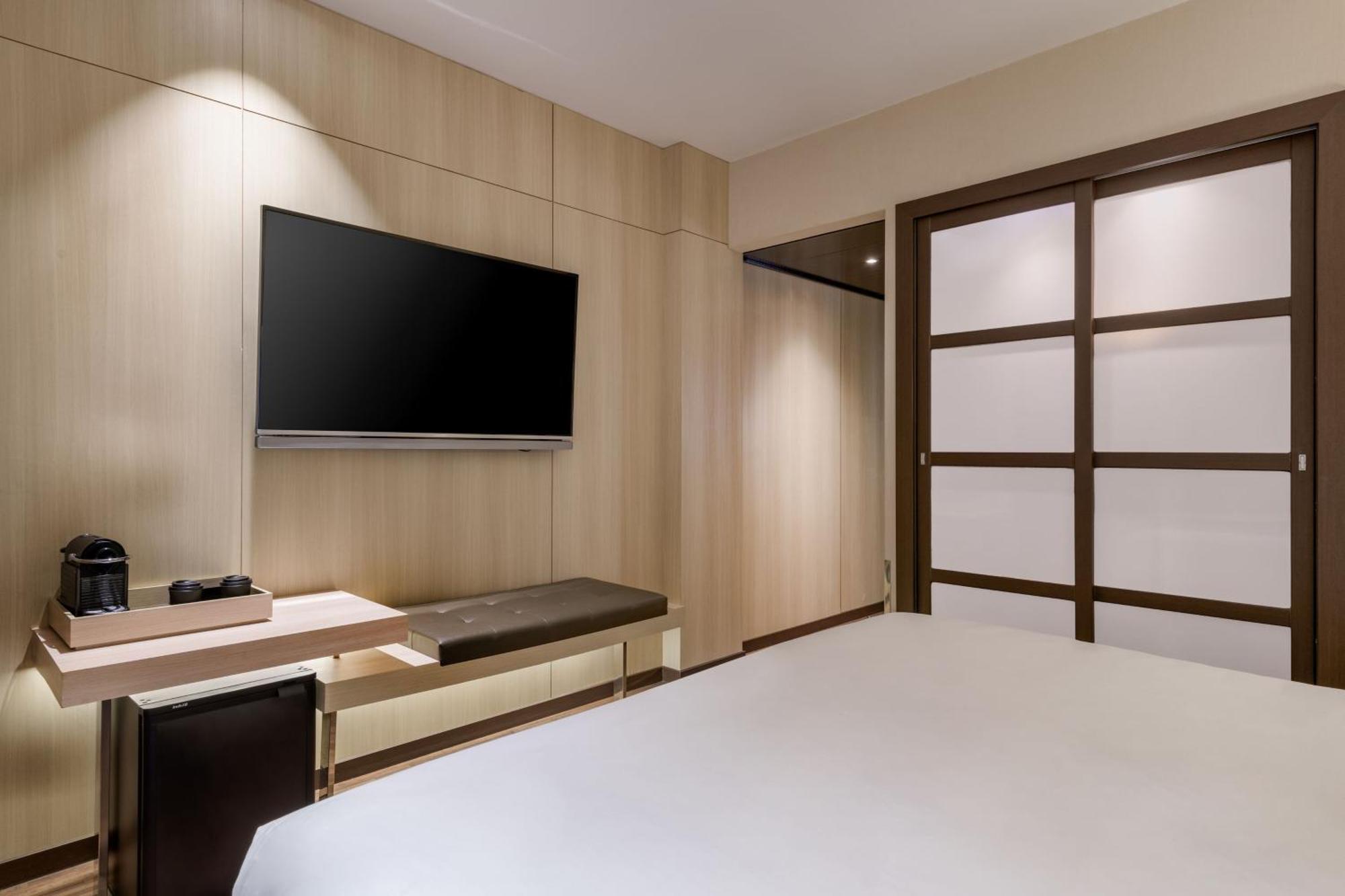 Ac Hotel Ciutat De Palma By Marriott Екстериор снимка