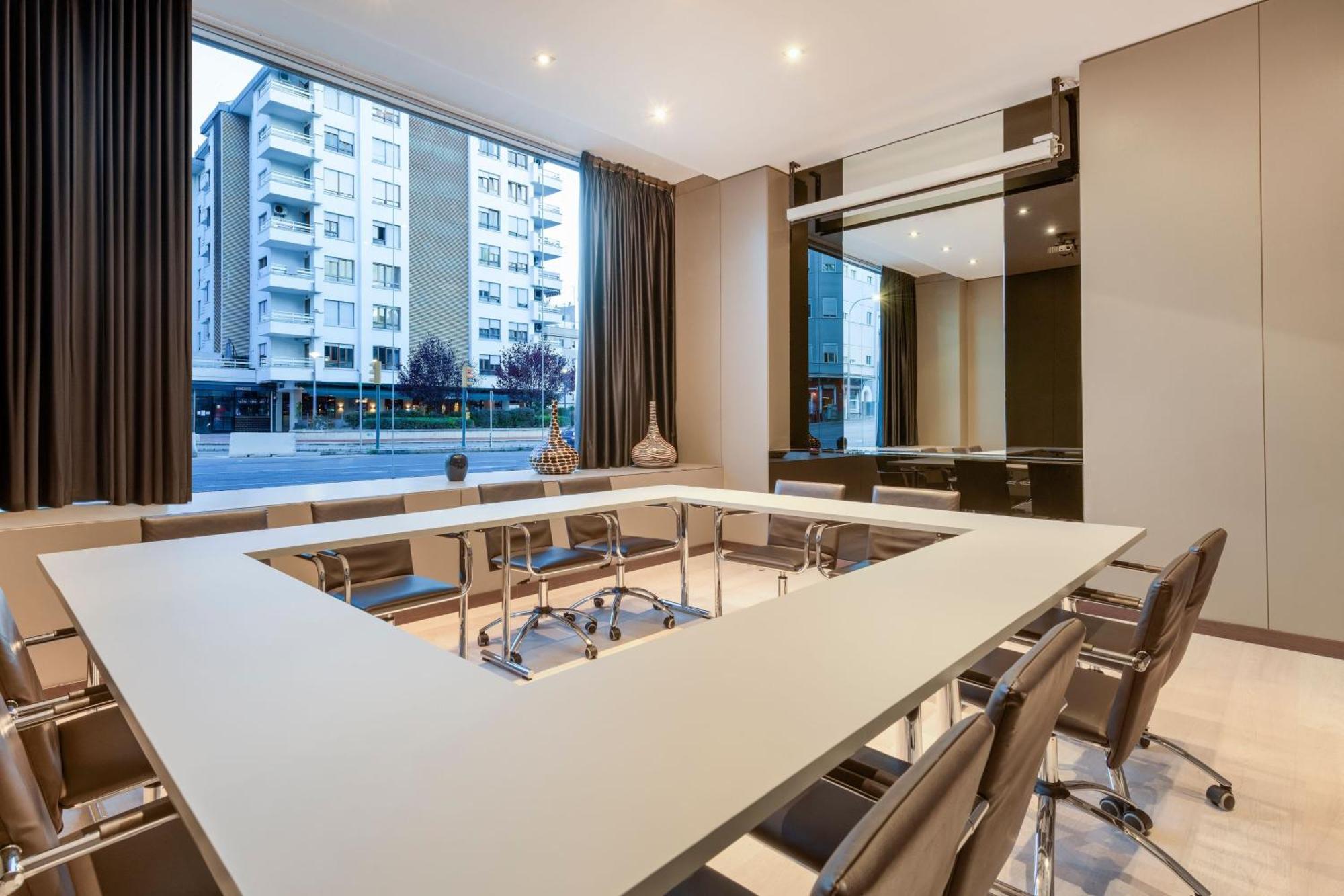 Ac Hotel Ciutat De Palma By Marriott Екстериор снимка