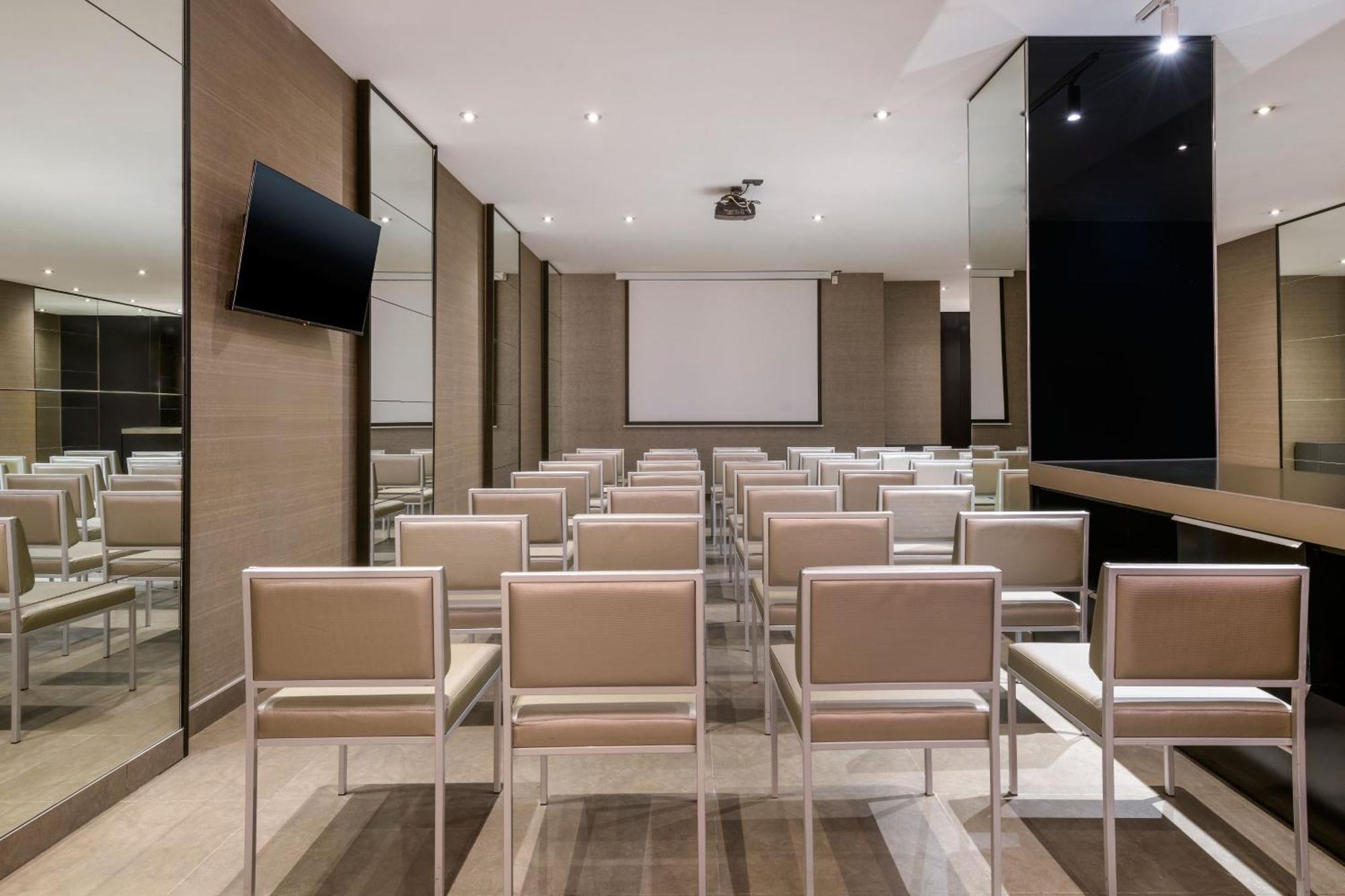 Ac Hotel Ciutat De Palma By Marriott Екстериор снимка